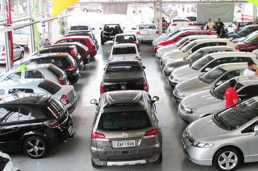 Como Lojistas de Carros Evitam Prejuízos com Consulta em Lote