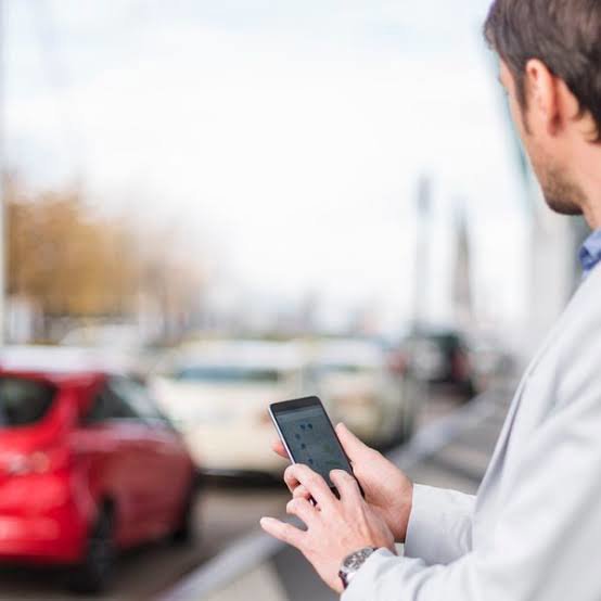 Por que duas consultas do mesmo carro podem trazer respostas diferentes